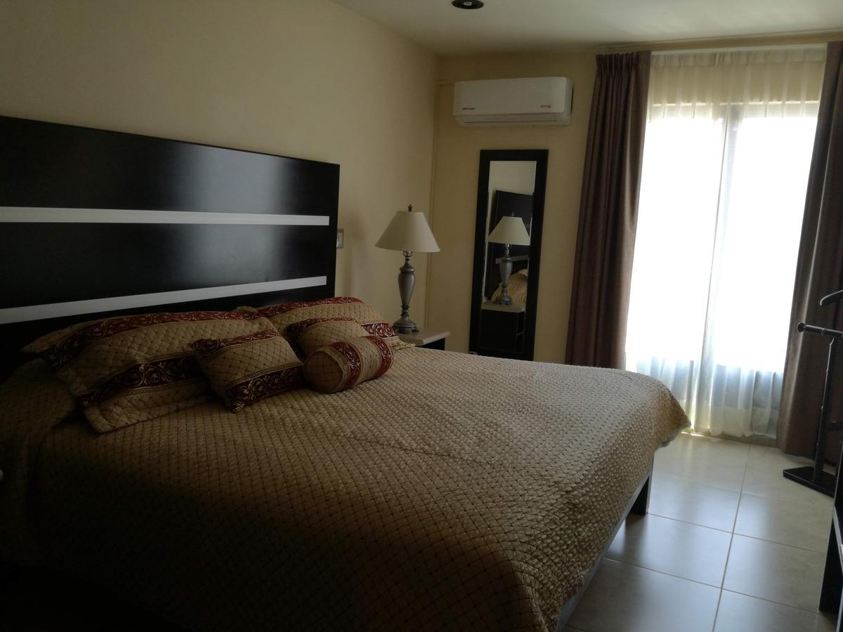 Hotel Y El Refugio De Don Carlos